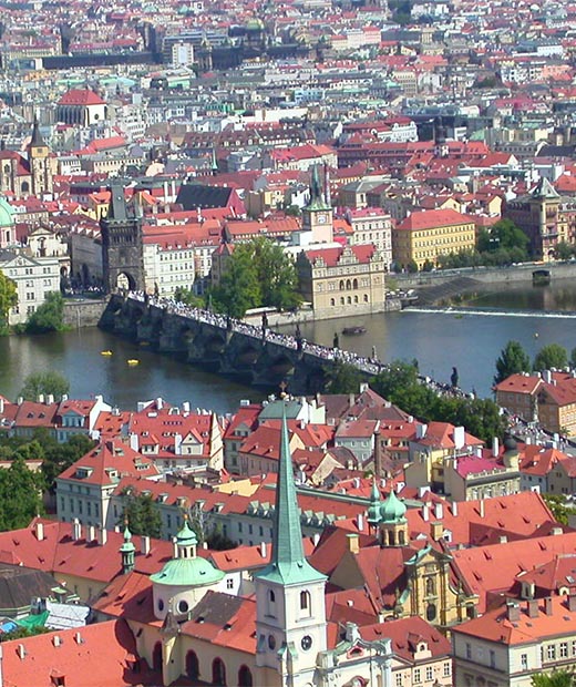 　百塔の街とカレル橋（プラハ）